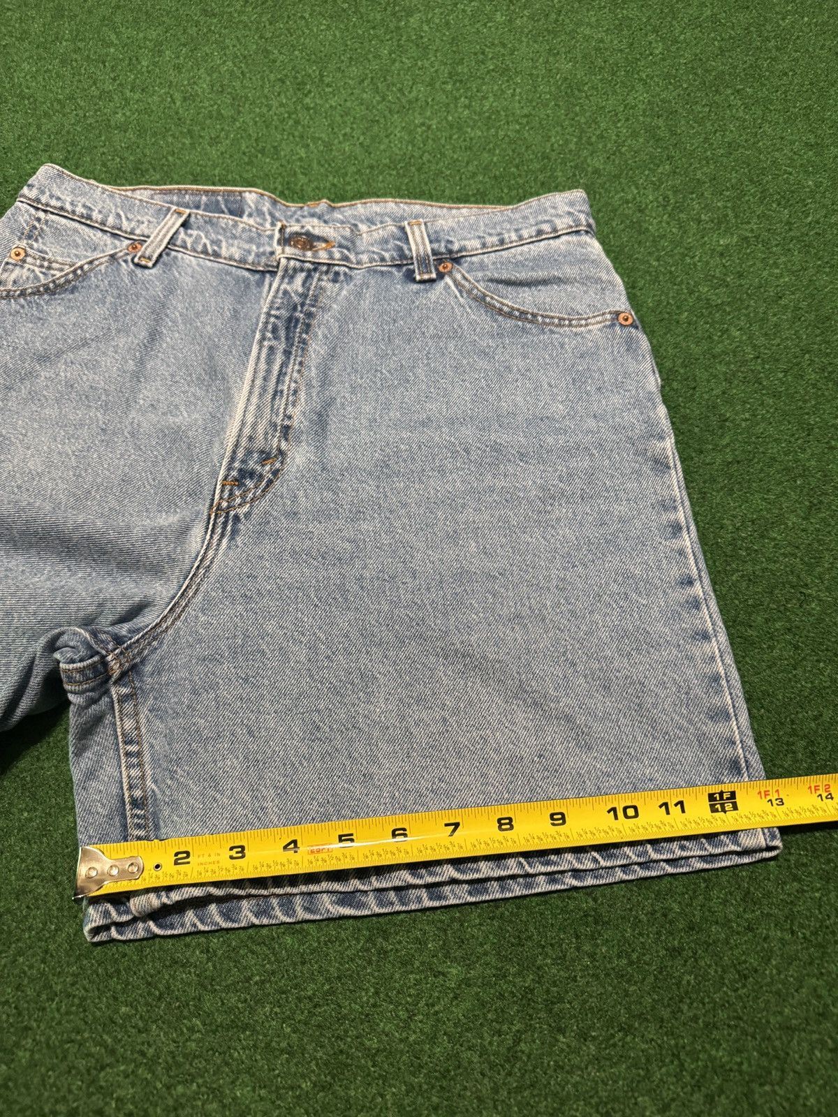 Levi's Vintage Clothing Vintage 90s Levi’s 36920 Relaxed 14 PERFECT Denim 8” Shorts Size 36" / US 14 / IT 50 - 8 Thumbnail