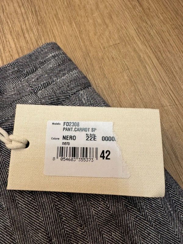 Circolo 1901 Circolo 1901 Shorts Cotton Nero Grey Bermudes New NWT size M Size US 34 / EU 50 - 6 Thumbnail