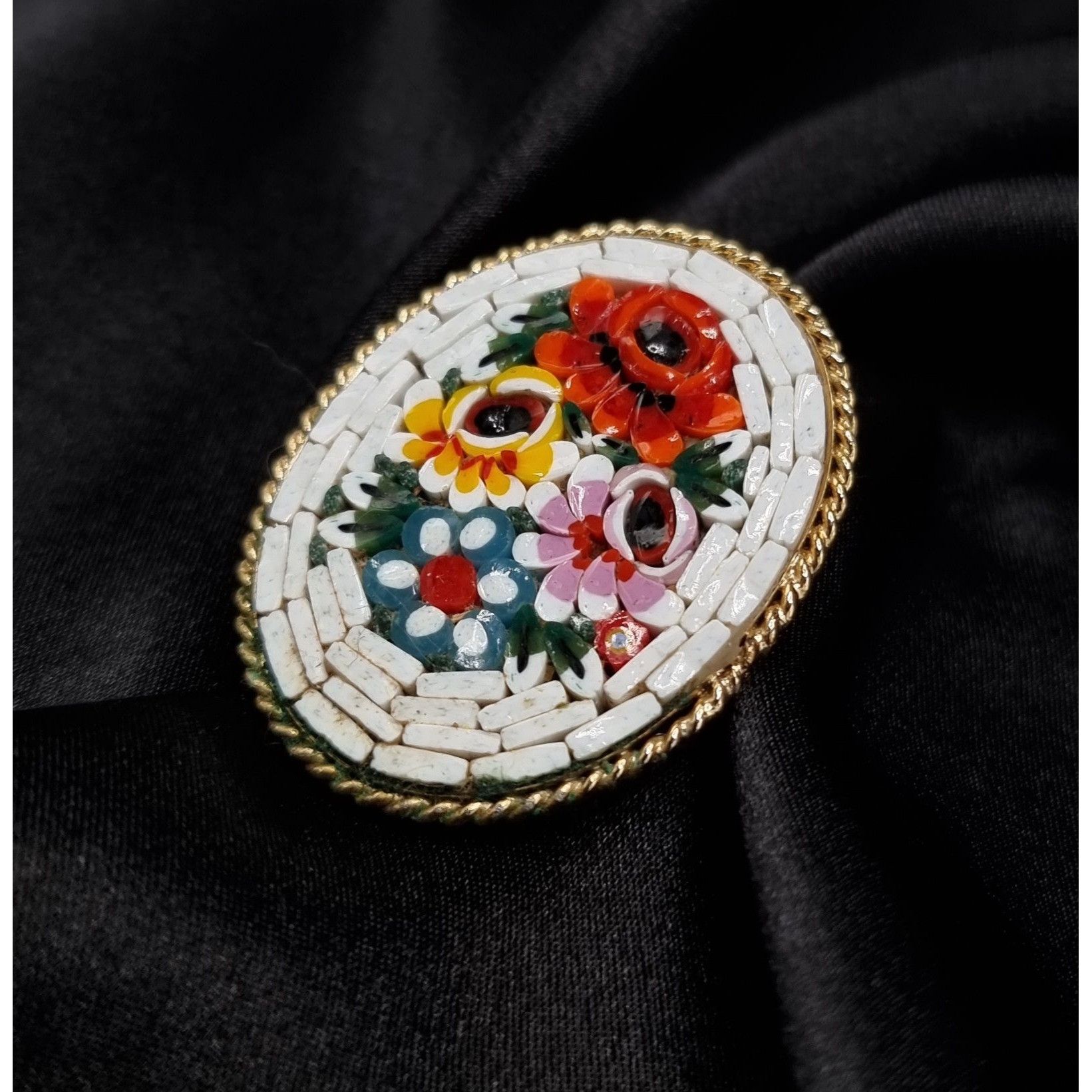 Vintage Vintage 1960's-1970's Italian Micromosaic Floral Brooch Size ONE SIZE - 1 Thumbnail