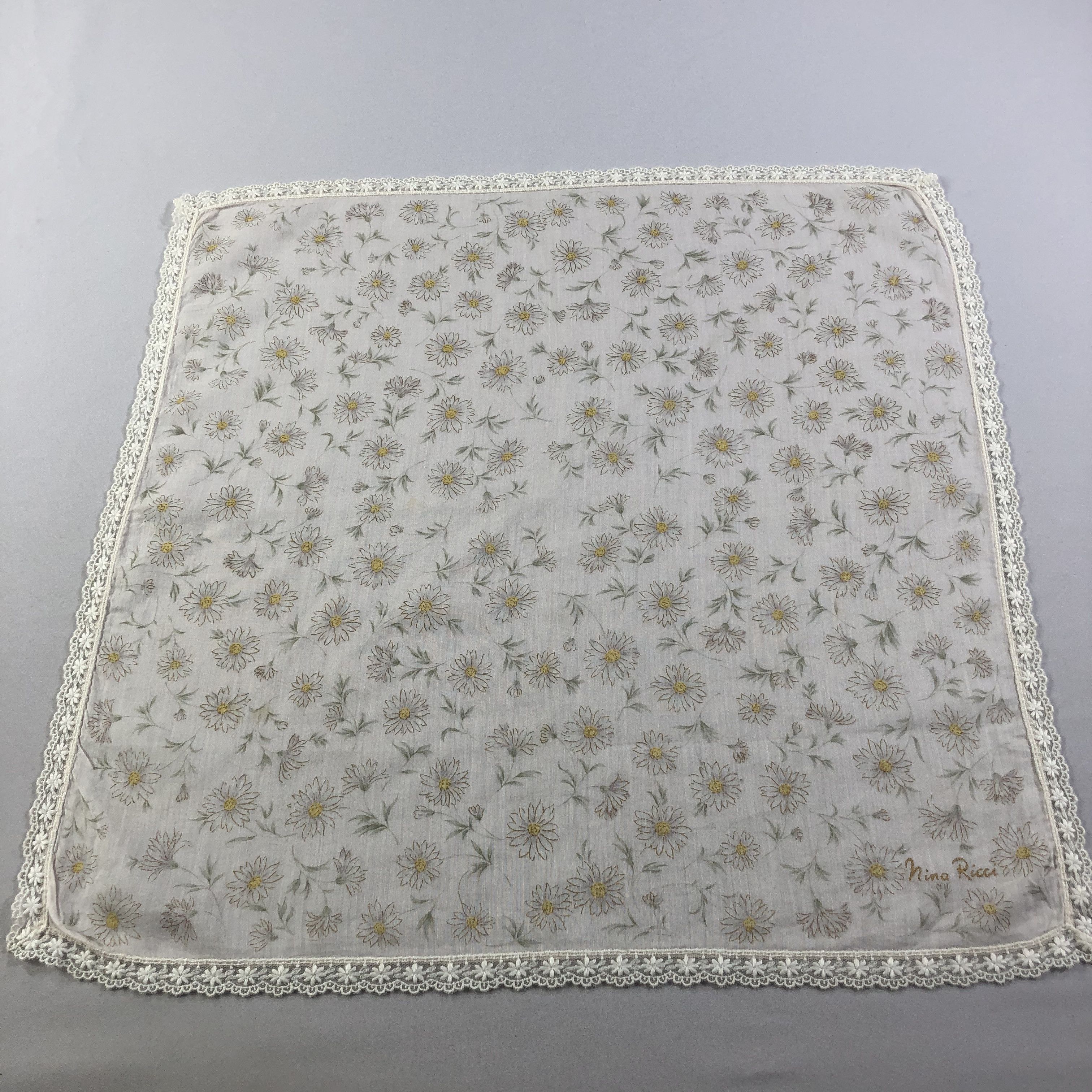 Nina Ricci Nina Ricci Laces Handkerchief Neckerchief Bandana H1605 Size ONE SIZE - 2 Thumbnail