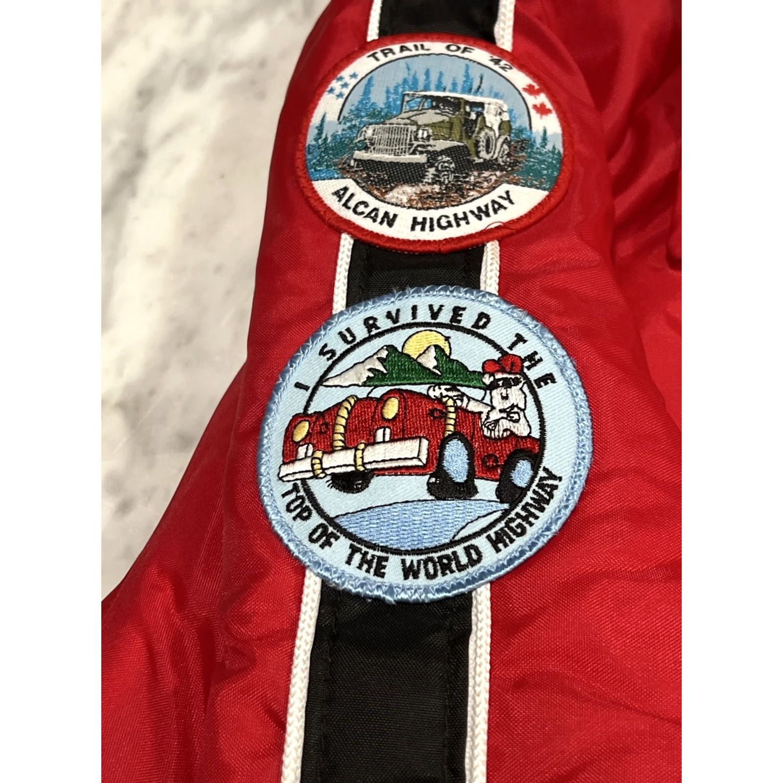 Salem Sportswear VINTAGE GEM Sportswear Jacket Men Large Red Windbreaker Full Zip Patches Travel Outdoor USA Size US L / EU 52-54 / 3 - 6 Thumbnail