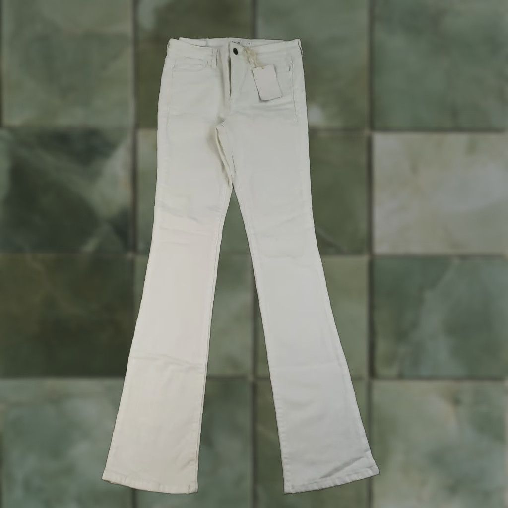 Vintage CELLO White Skinny Jeans Womens Size 7 Mid Rise Stretch Denim Casual Size 28" / US 6 / IT 42 - 1 Thumbnail