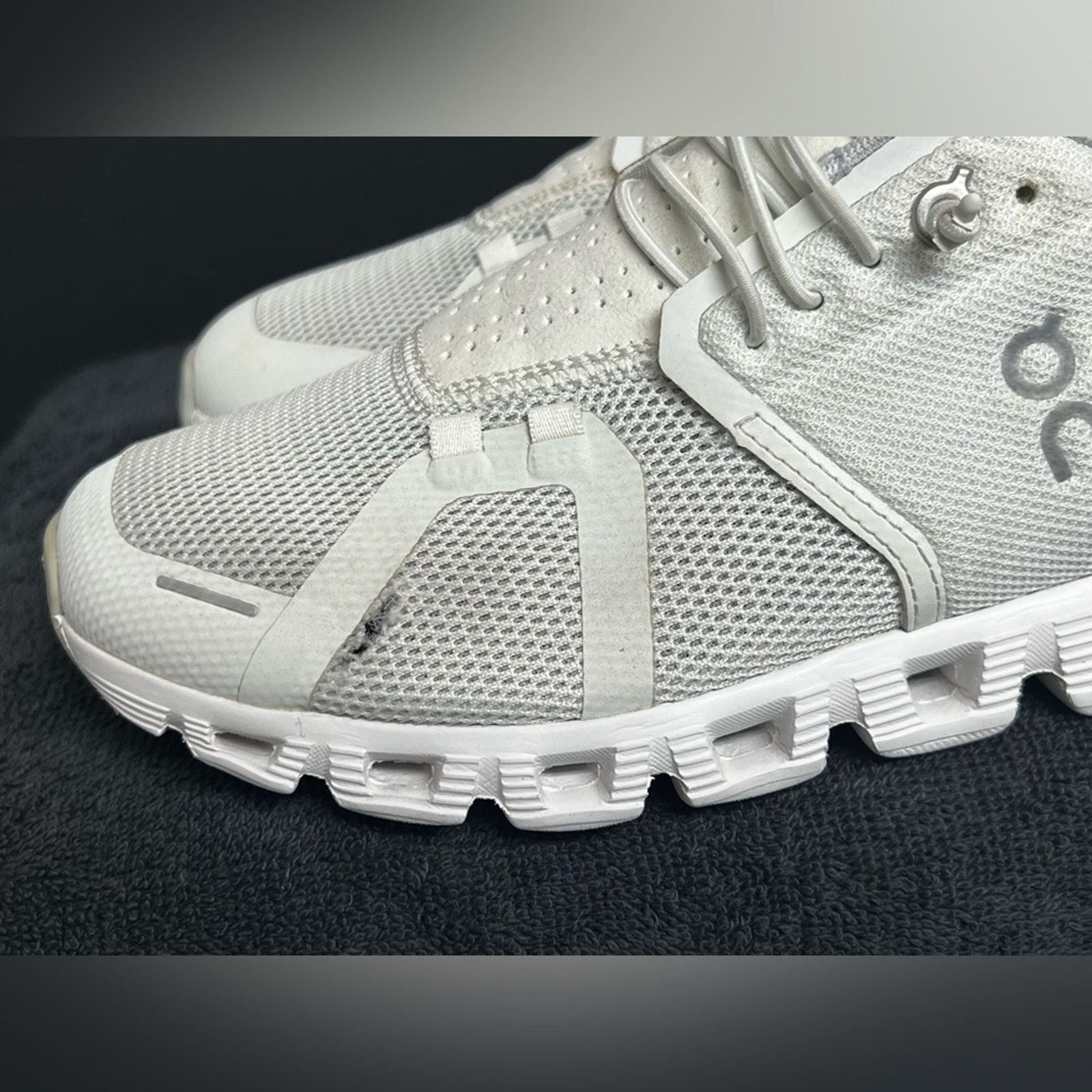 On ON Running Women's Cloud 5 Ice White Size 8.5 Running Shoes Size US 8.5 / IT 38.5 - 5 Thumbnail
