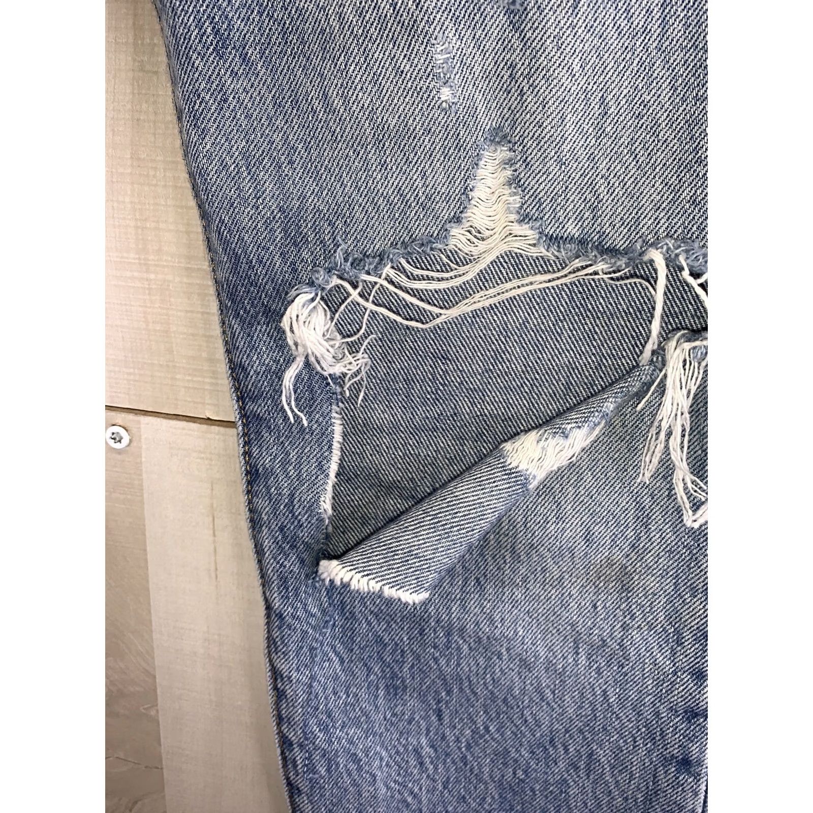 Levi's VINTAGE Levi’s 501 Womens Stone Wash Distressed Jeans 24x30-7303 Denim Jeans Blue Womens 24 in. Distressed Casual Jeans Size 42" / US 20 - 5 Thumbnail