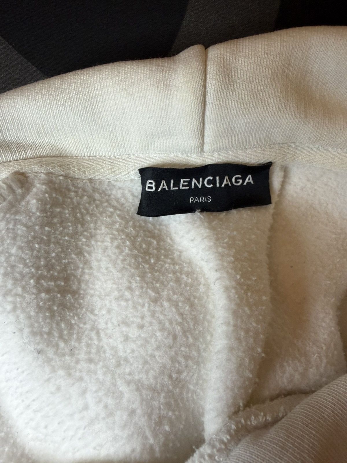 Balenciaga Balenciaga Mode Hoodie White and Black Size US XXL / EU 58 / 5 - 7 Thumbnail