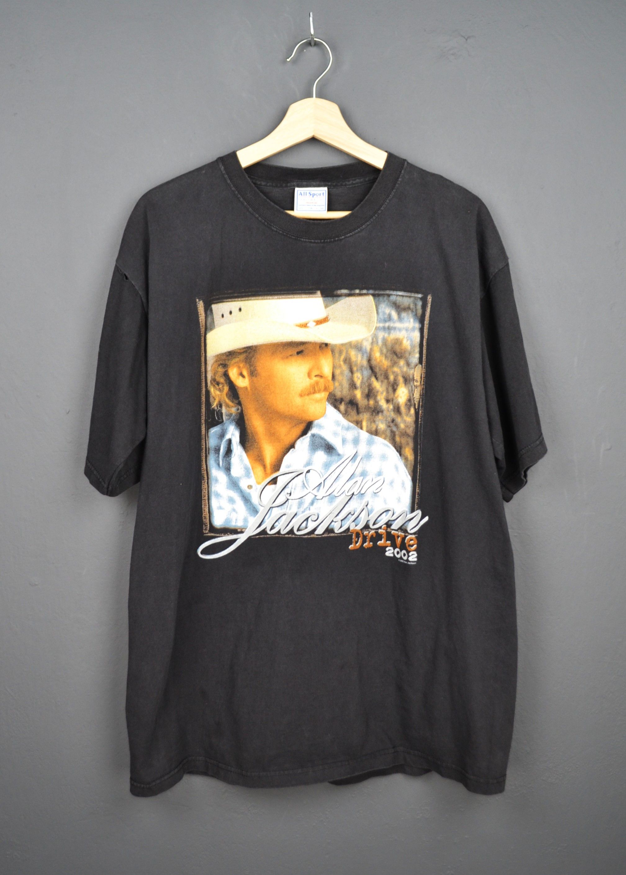 Band Tees Vintage 2002 Alan Jackson Drive Tour T-Shirt XL Size US XL / EU 56 / 4 - 1 Thumbnail