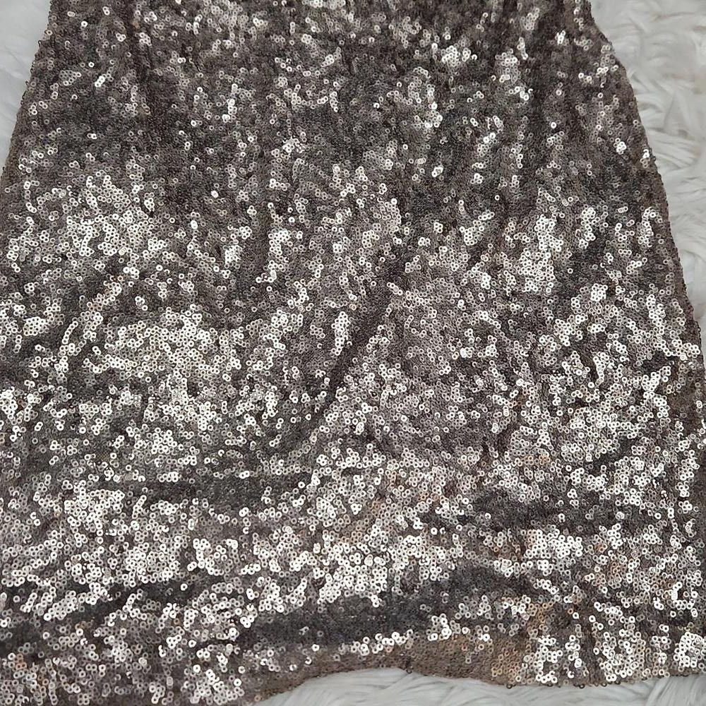 Designer Elegant Sequined Dress with Puff Sleeves Size S / US 4 / IT 40 - 3 Thumbnail