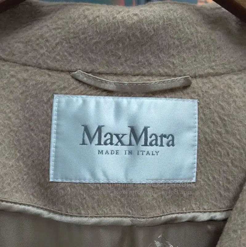 Max Mara MaxMara Elegant Long Wool Coat for Women . Size M / US 6-8 / IT 42-44 - 3 Thumbnail