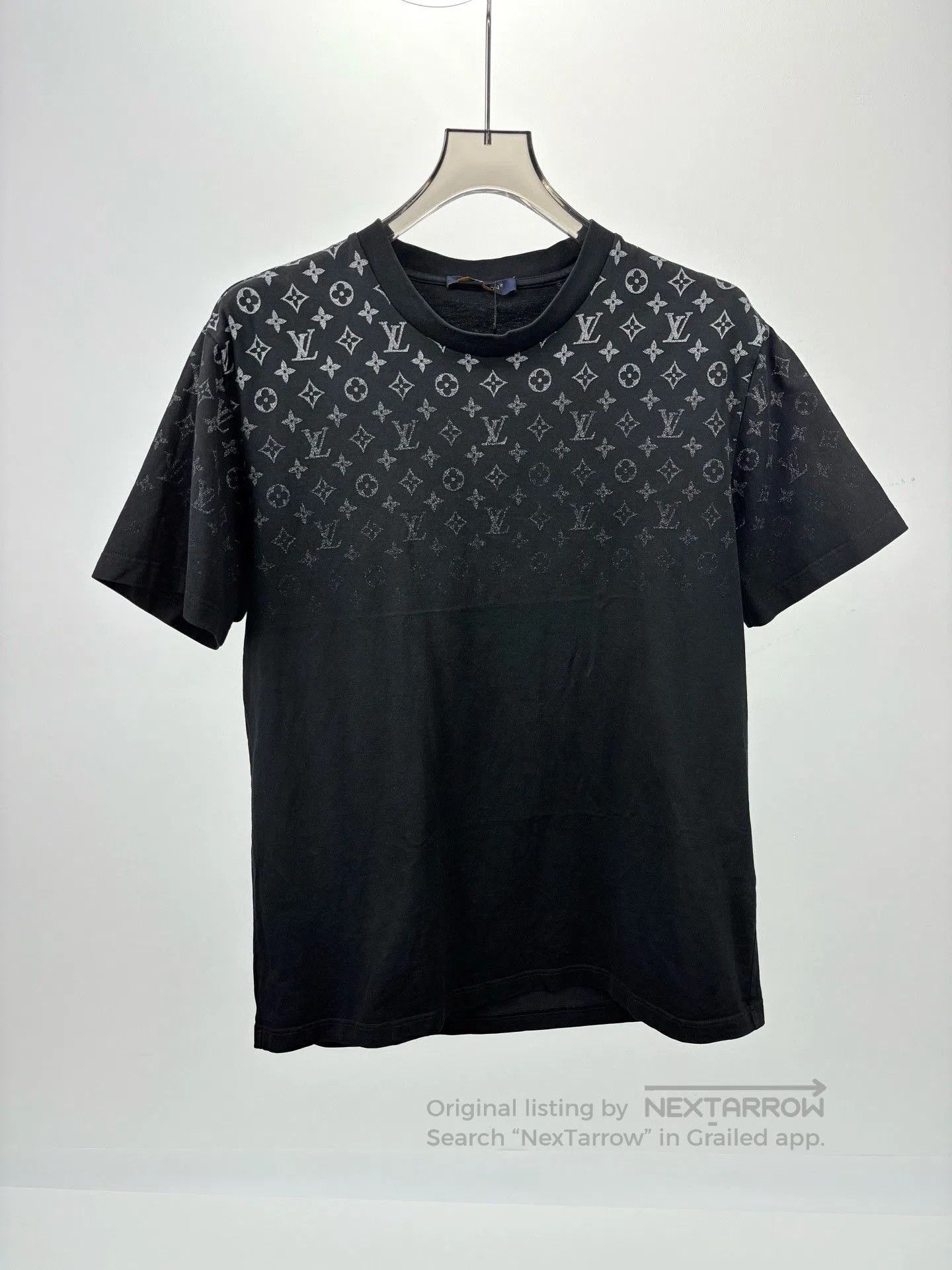 Louis Vuitton Louis Vuitton LV New Full Logo Gradient Tee. Size US XL / EU 56 / 4 - 1 Thumbnail