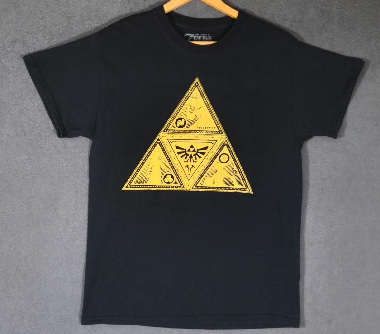 Other The Legend of Zelda Triforce Shirt Nintendo 2020 Size M (#2) Size US M / EU 48-50 / 2 - 1 Thumbnail