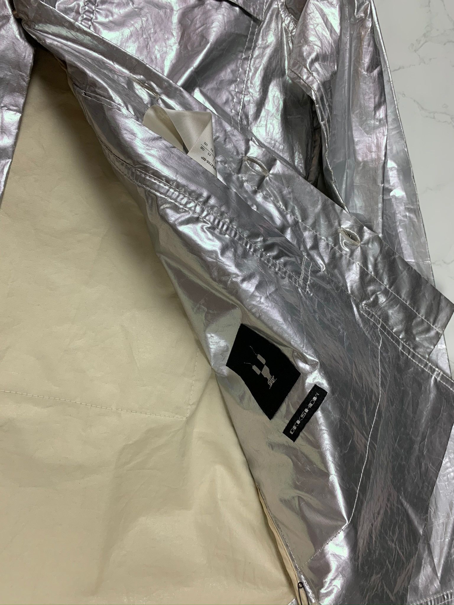Rick Owens × Rick Owens Drkshdw 🔥80% OFF🔥 Rick Owens Silver Cargo Pocket Overshirt Size US XS / EU 42 / 0 - 14 Thumbnail