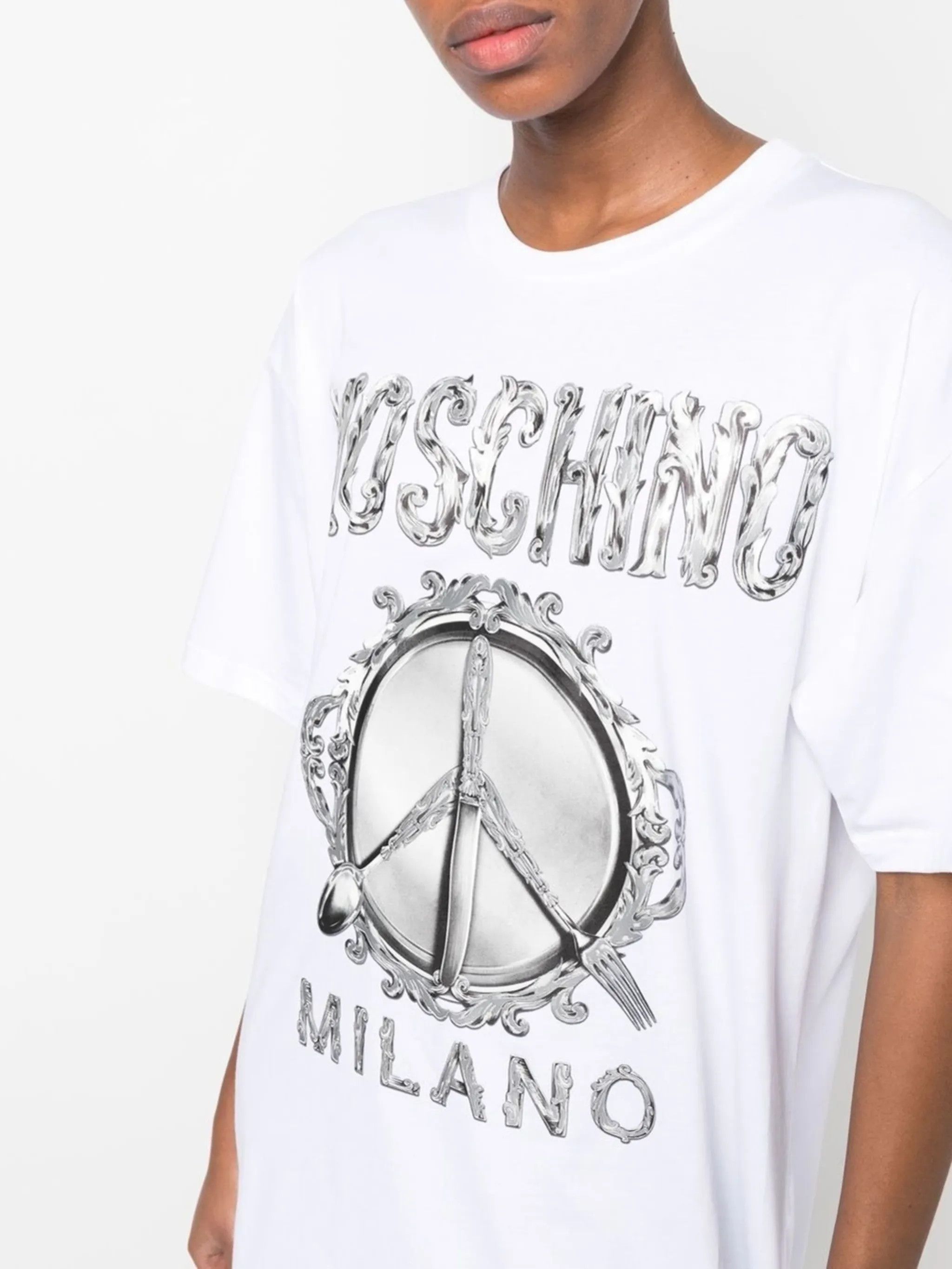 Moschino o1y0225 Logo T-Shirt in White Size US XS / EU 42 / 0 - 2 Thumbnail