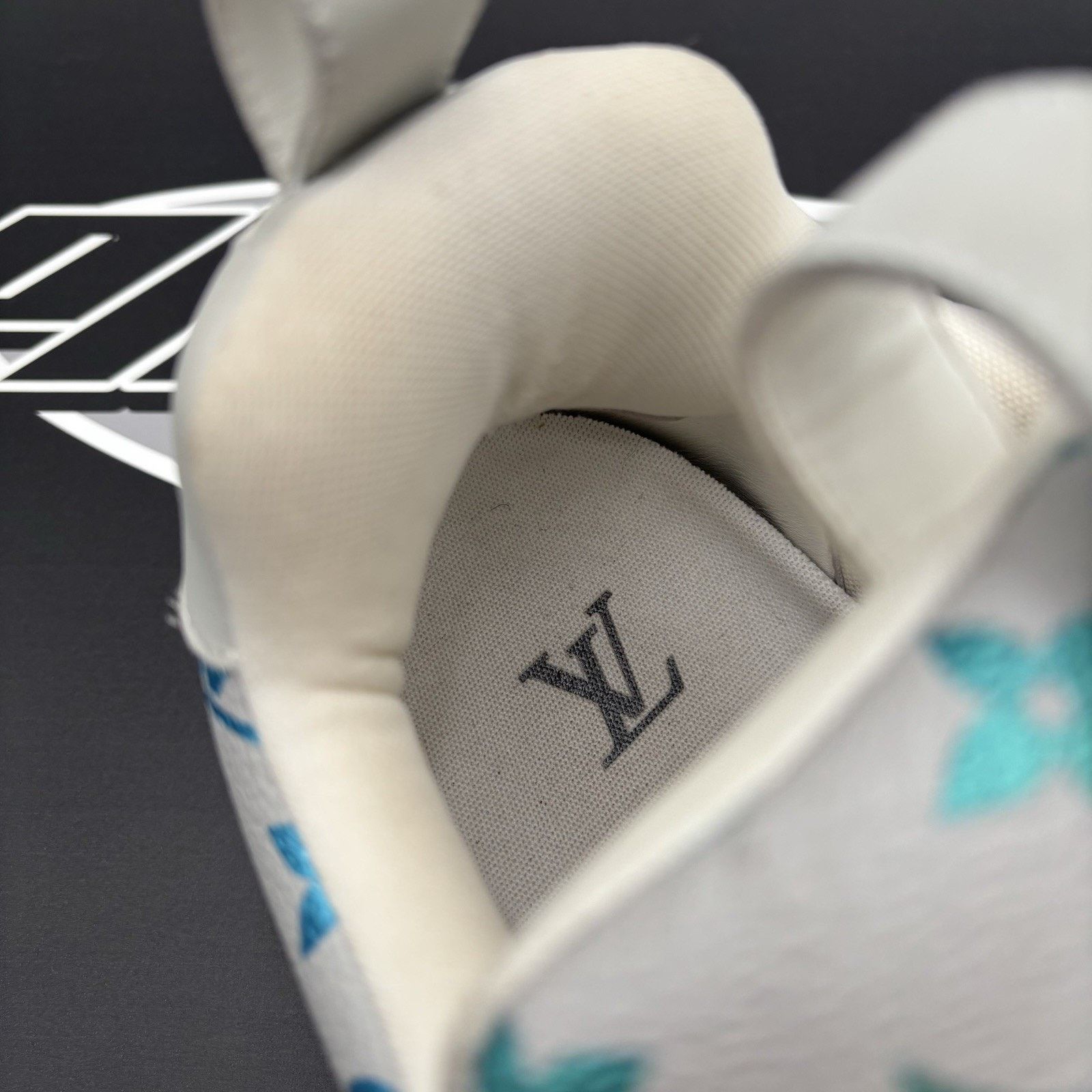 Louis Vuitton Louis Vuitton Skate ' Grey Monogram Multicolor' | GREAT! Size US 12.5 / EU 45-46 - 7 Thumbnail