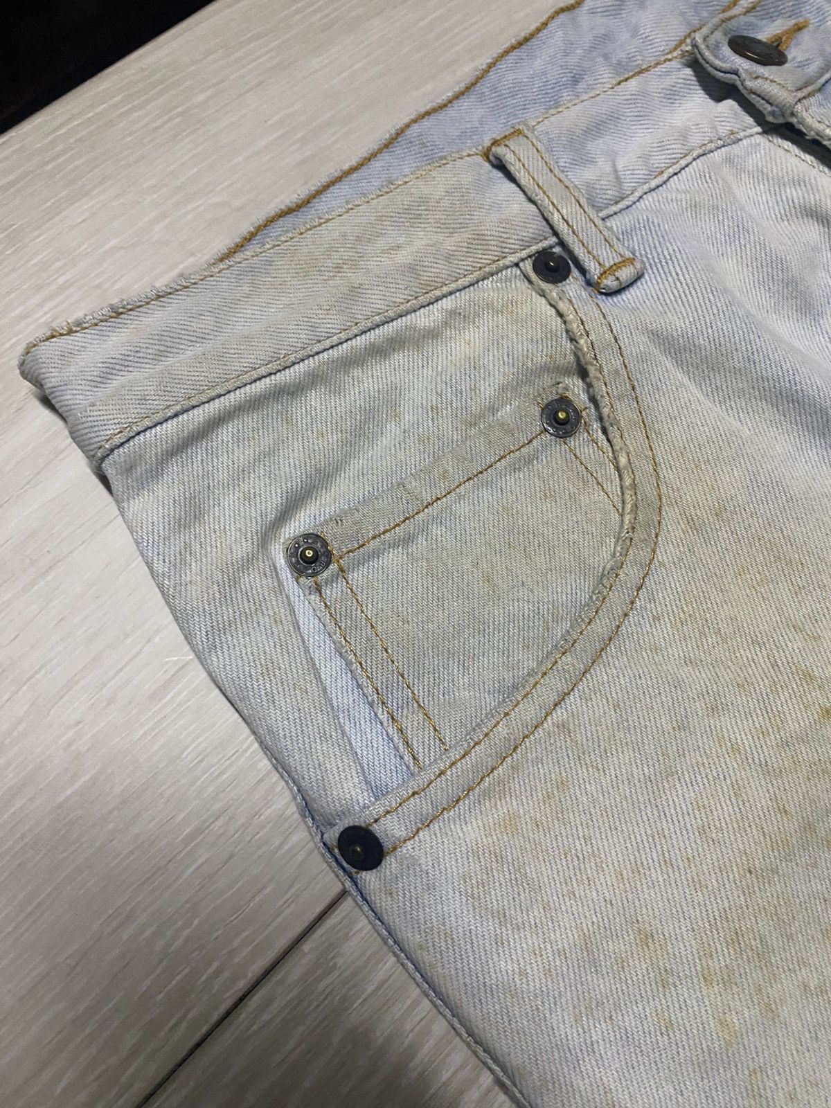 Vintage Vintage Giordano Blue Light Wash Rusty Loose Jeans Size US 30 / EU 46 - 11 Thumbnail