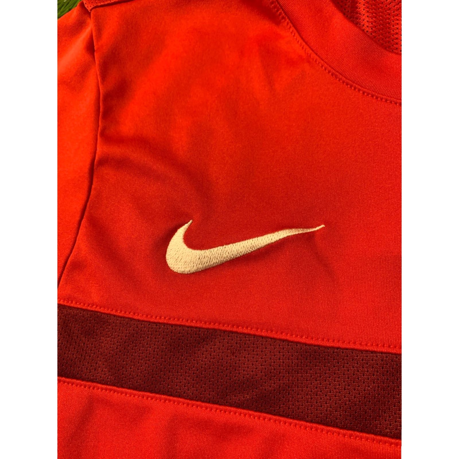 Nike Nike Academy Dri-FIT Football Shirt Men M Red 2016 Jersey T-Shirt Size M, Nike Dri-FIT, Short Sleeve, Crew Neck Size US M / EU 48-50 / 2 - 3 Thumbnail