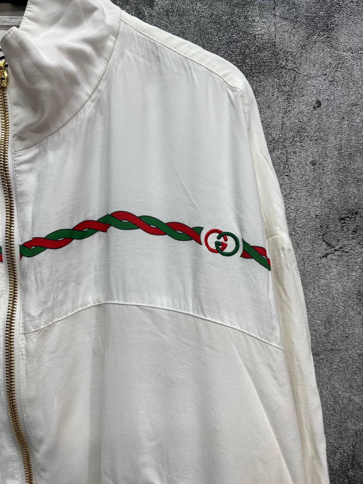 Gucci GUCCI Red/Green Stripe Gold Button Jacket Worn Once Size US M / EU 48-50 / 2 - 3 Thumbnail