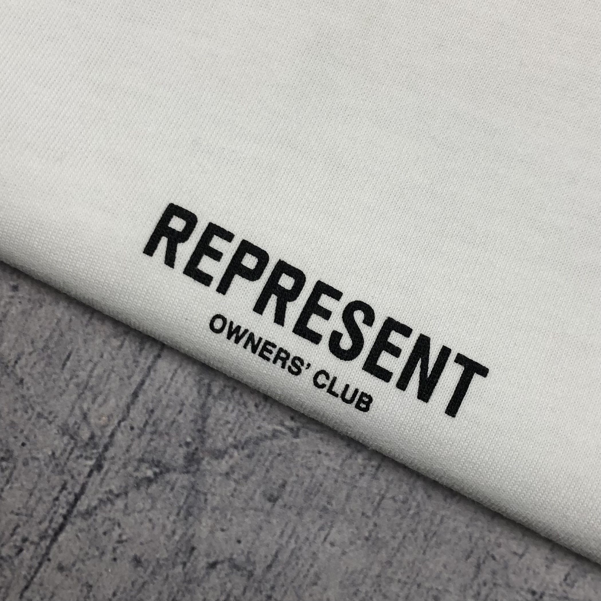 Represent Clo. Represent Clo. Owners Club Tee Size US S / EU 44-46 / 1 - 4 Thumbnail