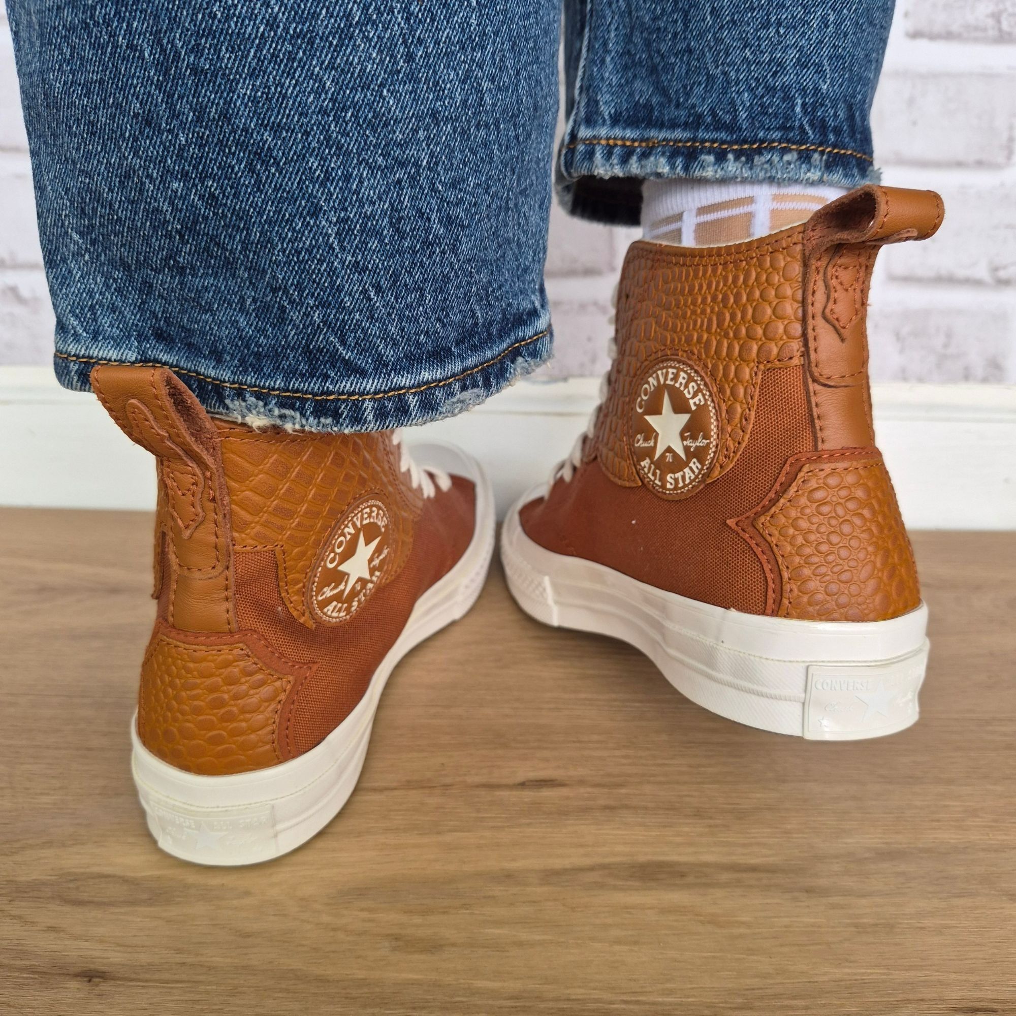 Converse ⭐Converse Chuck 70 High size 8.5 Women's shoes Sneakers Brow Size US 8.5 / IT 38.5 - 4 Thumbnail