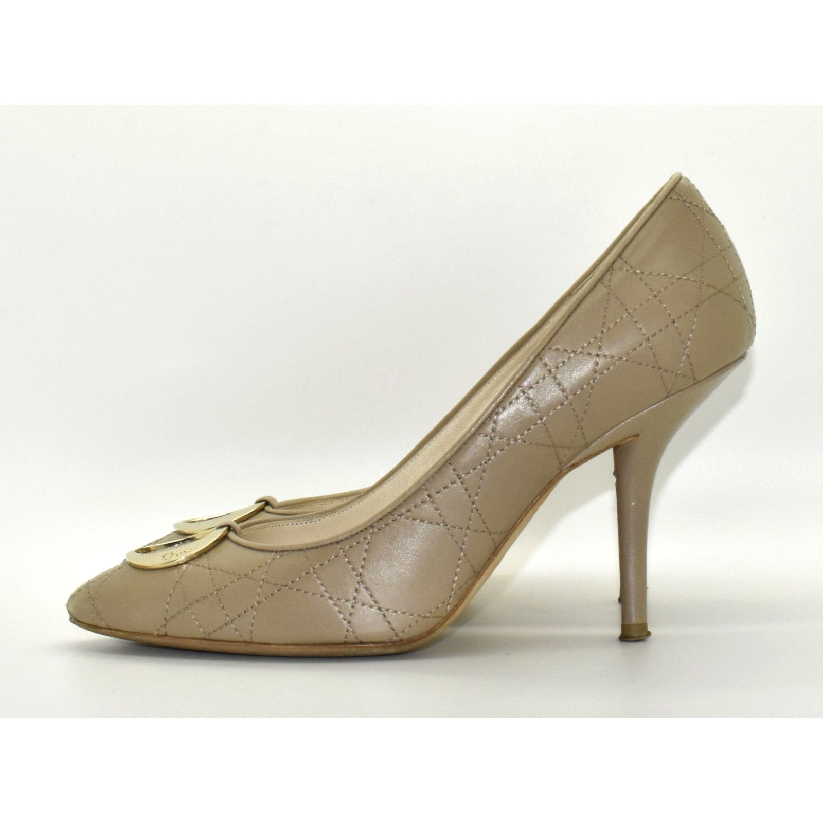 Christian Dior Monsieur CHRISTIAN DIOR Quilted Leather Gold-Tone Buckle Pump Sz 36.5 Size US 6 / IT 36 - 3 Thumbnail