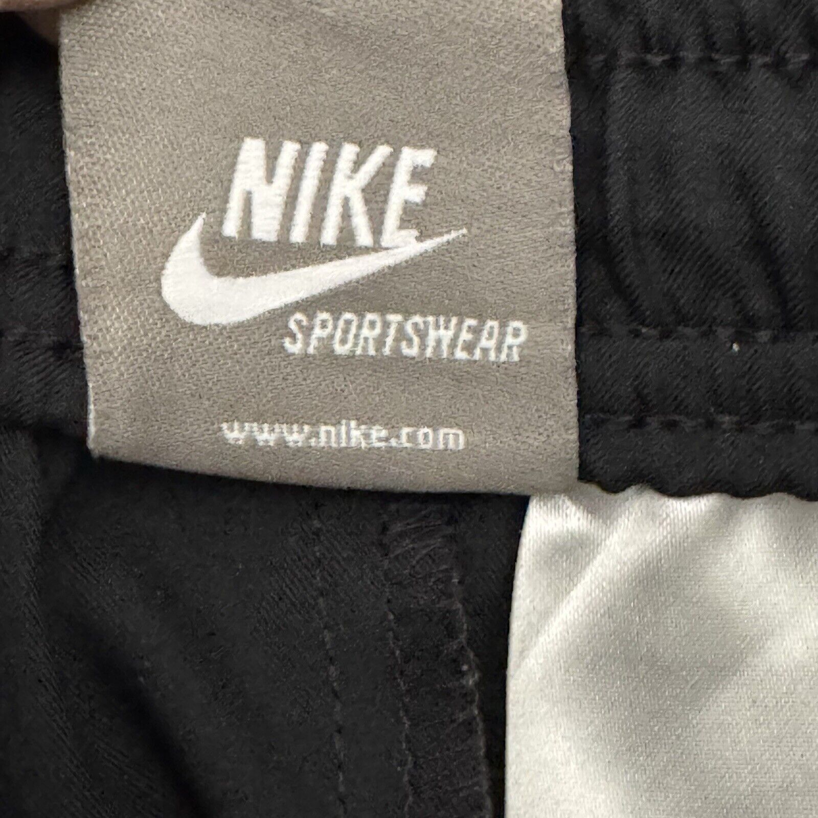 Nike Nike Track Pants Womens Large Y2K Fit Dry Athleisure Size 32" / US 10 / IT 46 - 13 Thumbnail