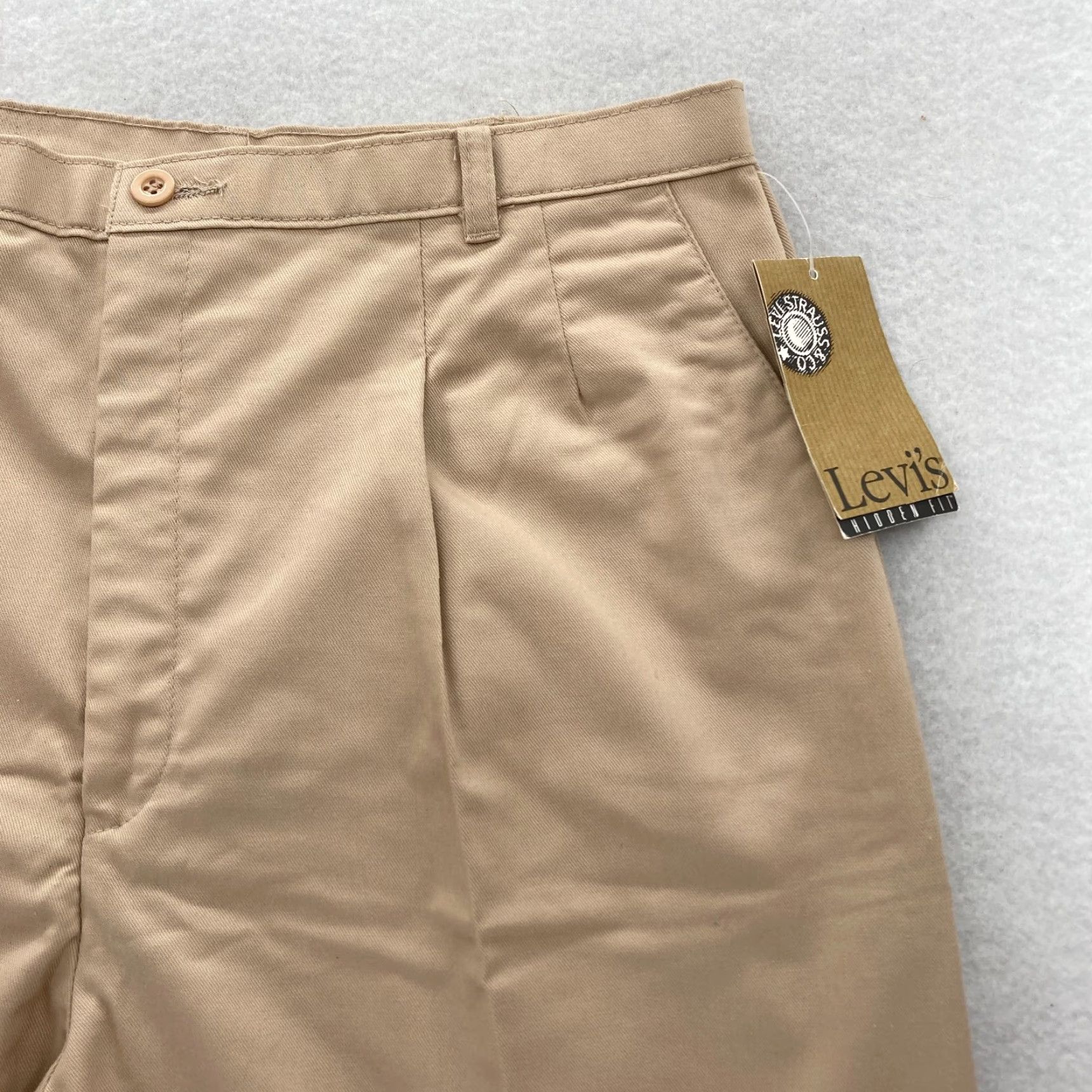 Levi's Levi's Sportswear Pants Women's 16 Khaki Beige Pleated Relaxed Taper NWT Jeans Pants Size 38" / US 16 / IT 52 - 3 Thumbnail