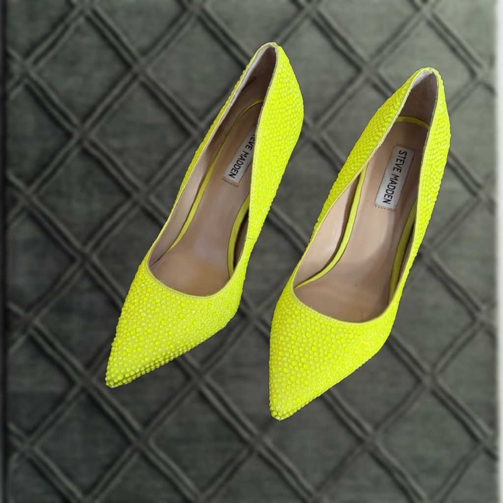Steve Madden Daisie Pumps Women's 9.5M Yellow Cintron Rhinestone Stiletto Pump
