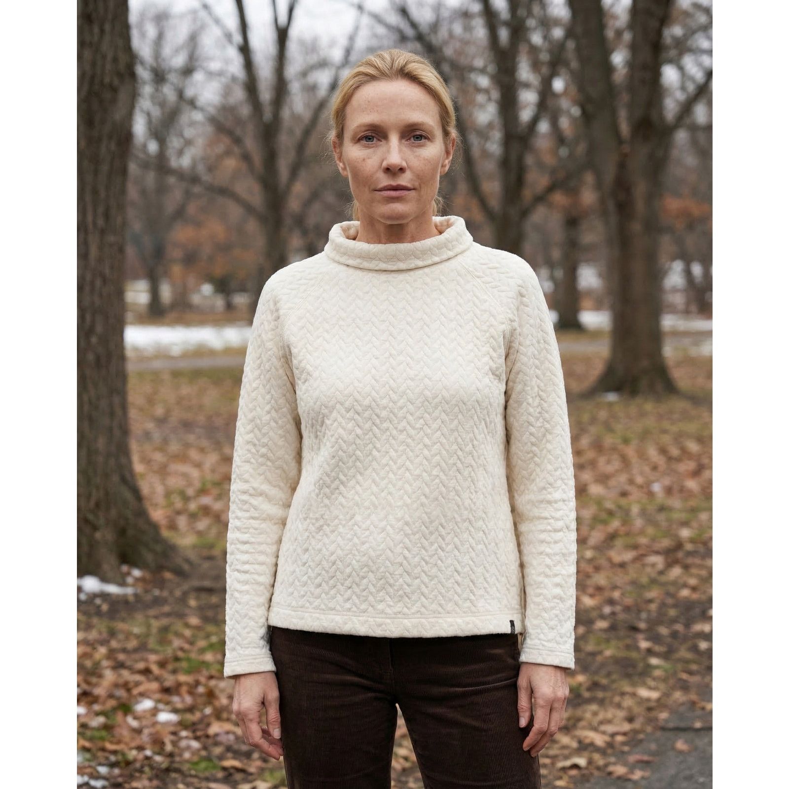 Talbots T by Talbots Sweater P Petite Winter White Quilted Metallic Size XS / US 0-2 / IT 36-38 - 1 Thumbnail