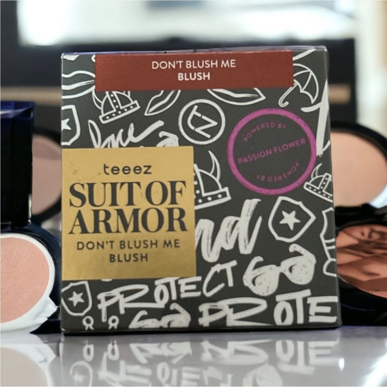 NBDN Nobrandedon Teeez Cosmetics Suit of Armor Blusher in Mauve Size ONE SIZE - 2 Thumbnail