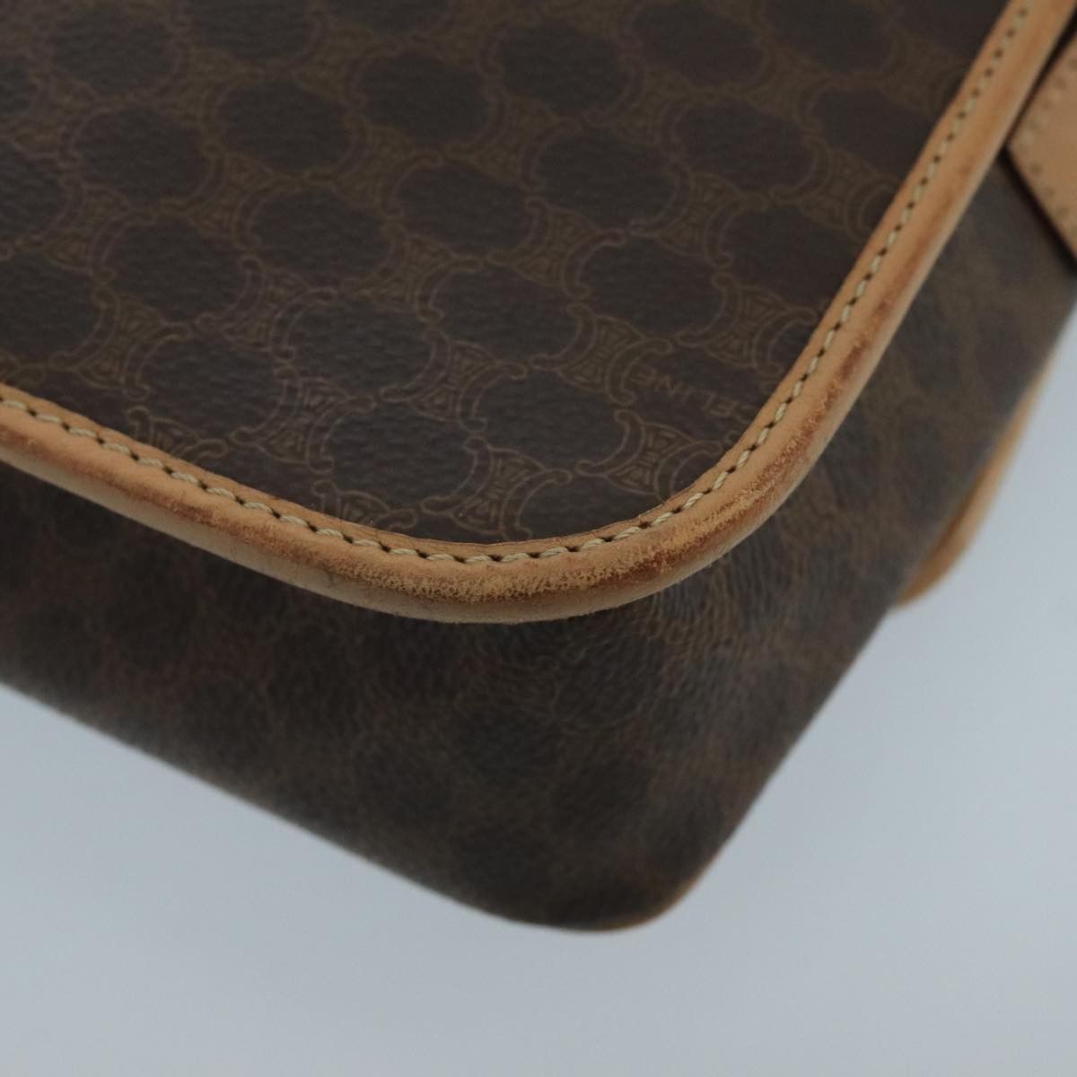 Celine CELINE Macadam Canvas Circle Shoulder Bag Brown Size ONE SIZE - 16 Thumbnail