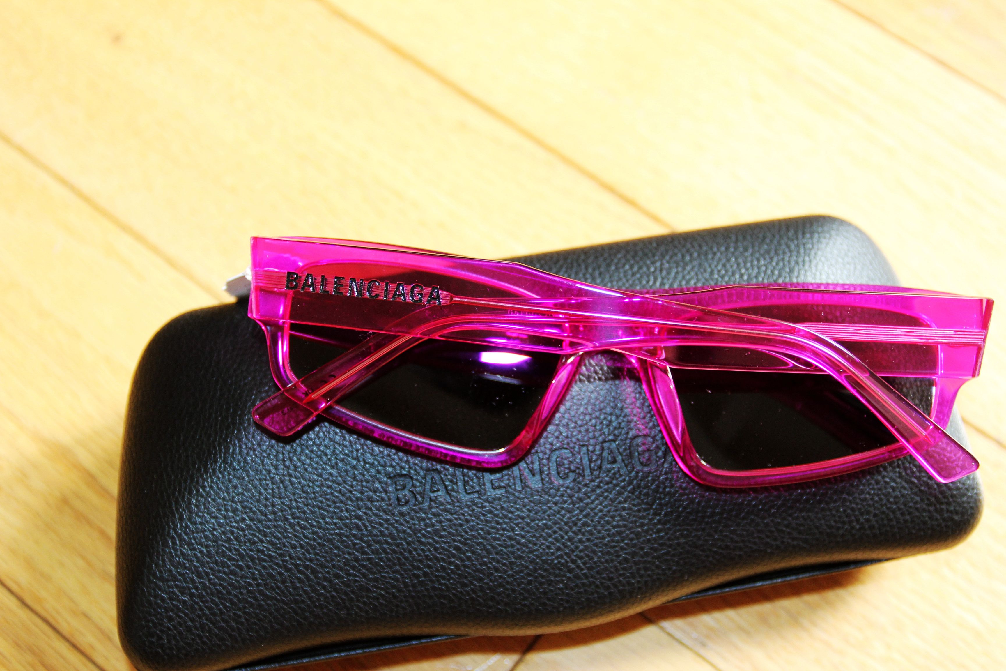 Balenciaga BNWT SS24 BALENCIAGA PINK RECTANGLE FRAME SUNGLASSES Size ONE SIZE - 3 Thumbnail