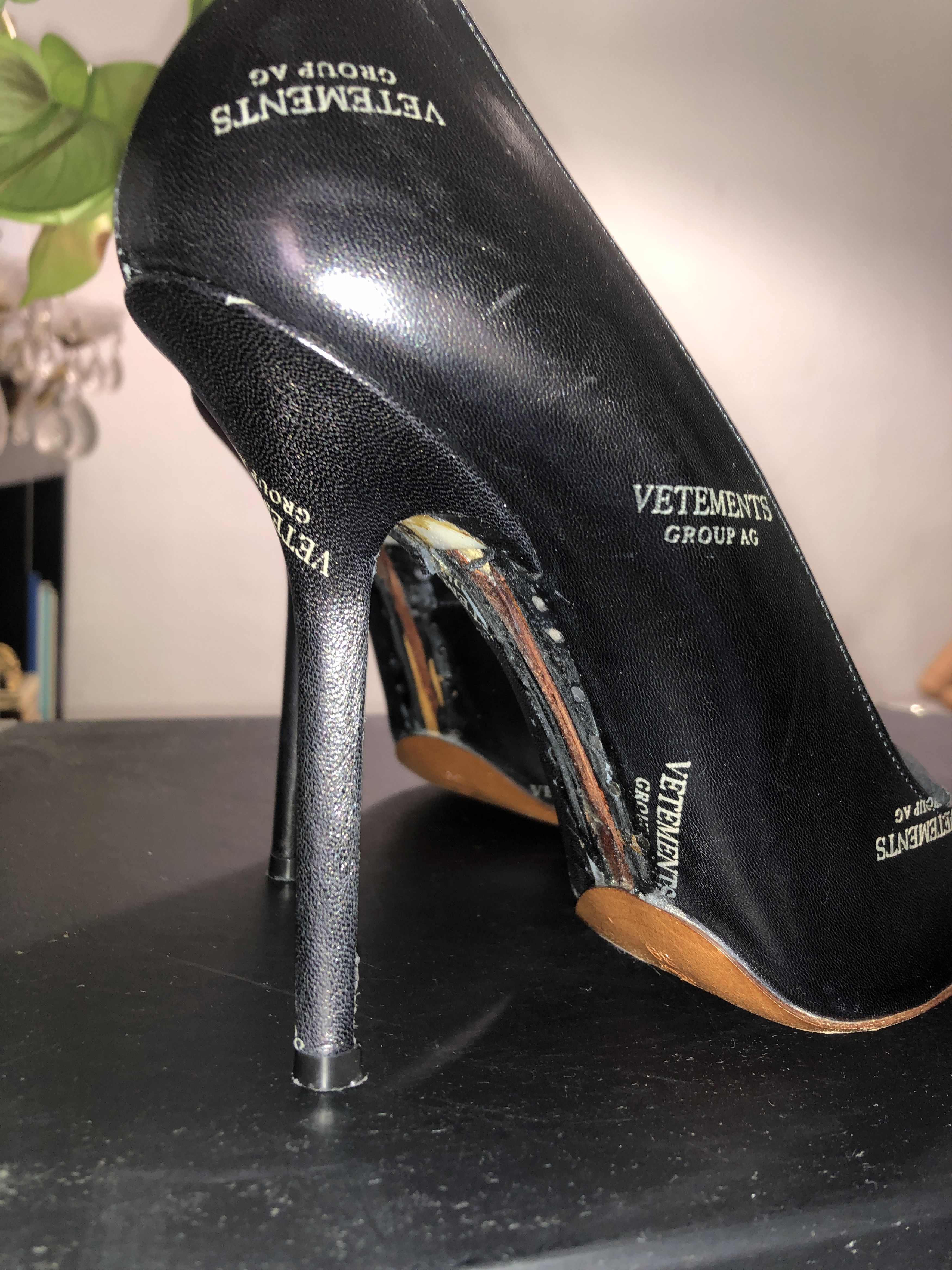 Vetements Black Leather Pumps with "Snatched" Shoe Sole Size US 9 / IT 39 - 11 Thumbnail