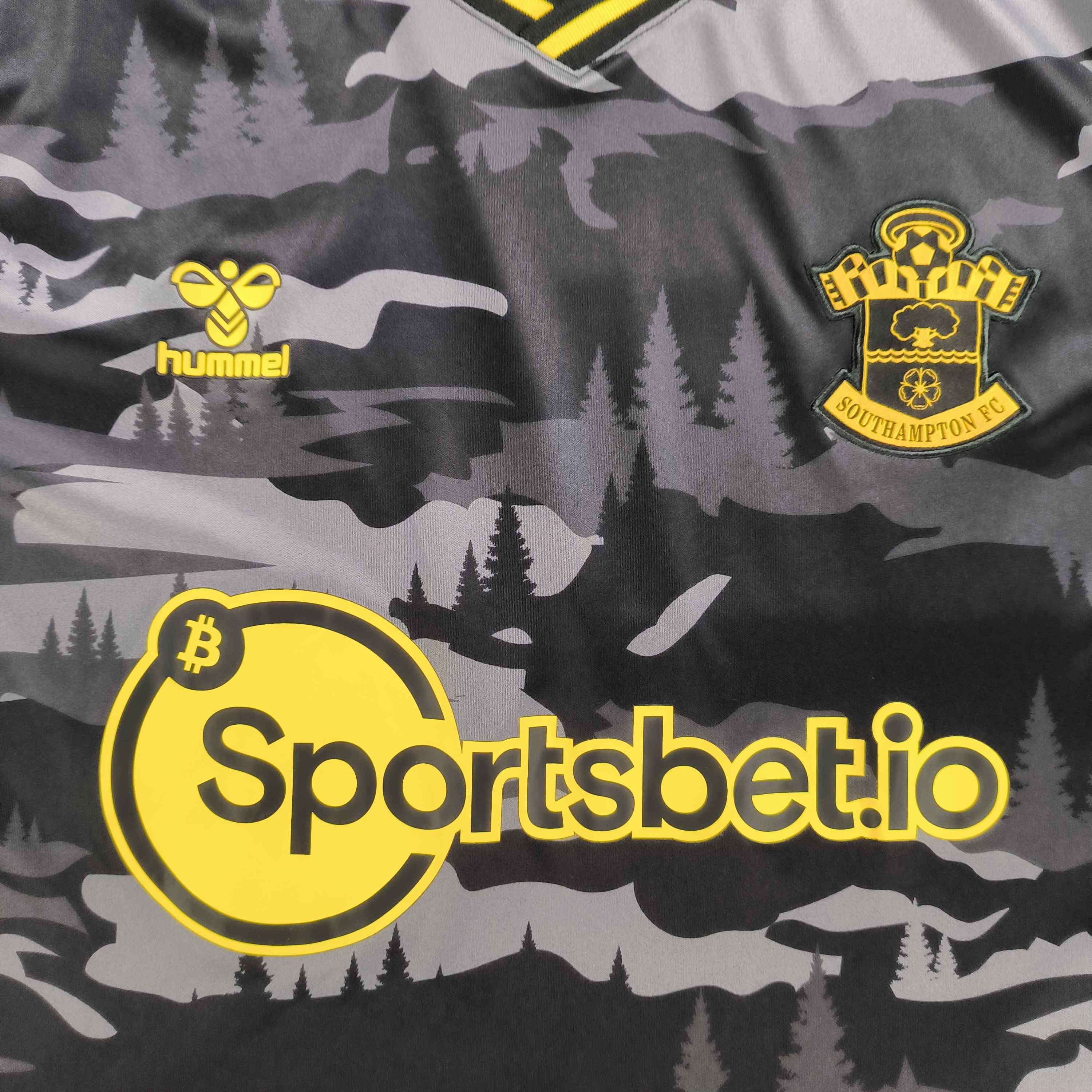 Hummel Southampton 2023-24 Hummel third football jersey size XXL Size US XXL / EU 58 / 5 - 3 Thumbnail