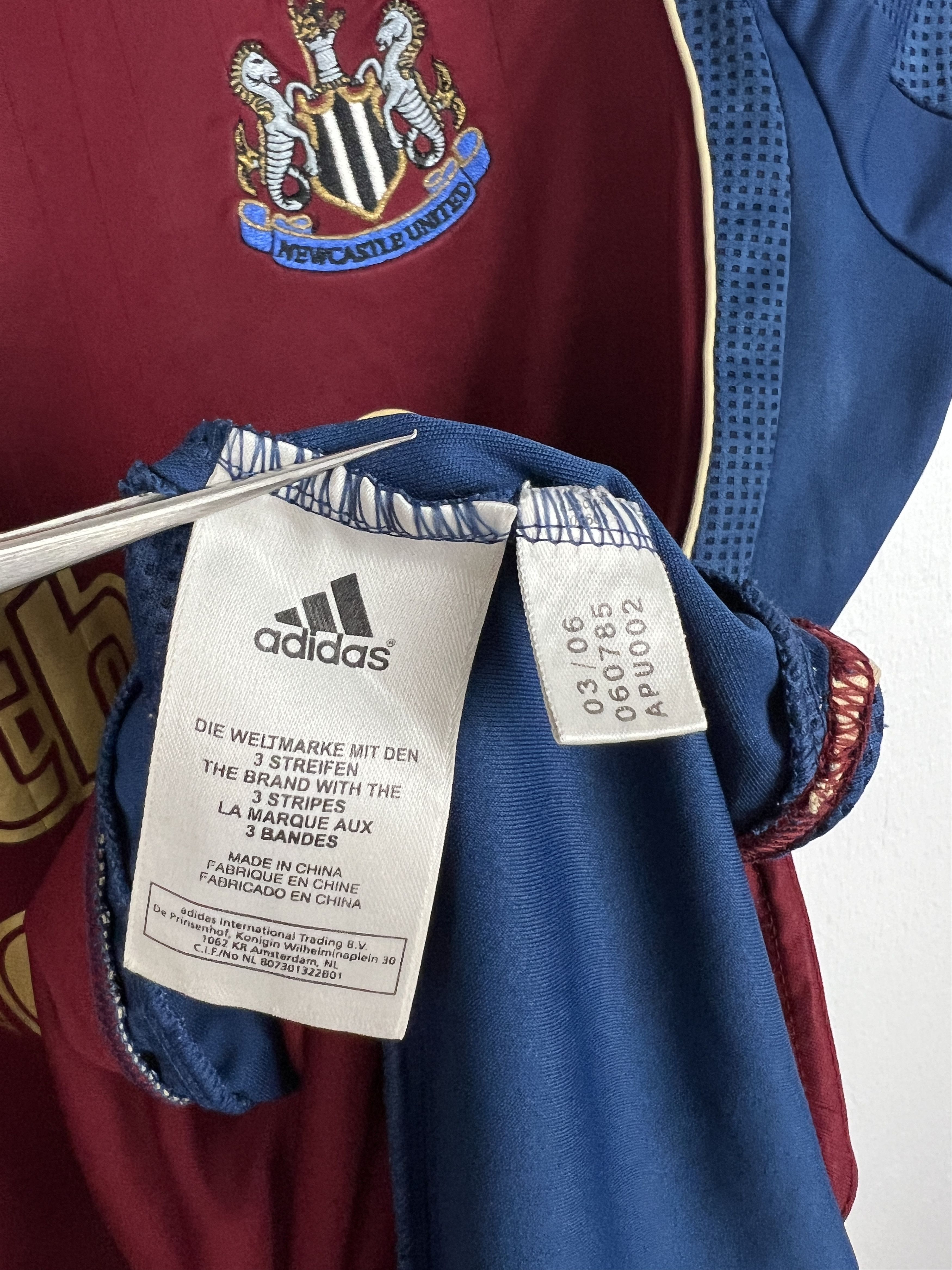 Adidas Newcastle Away football shirt 2006 Soccer Jersey Trikot Rare Size US L / EU 52-54 / 3 - 9 Thumbnail