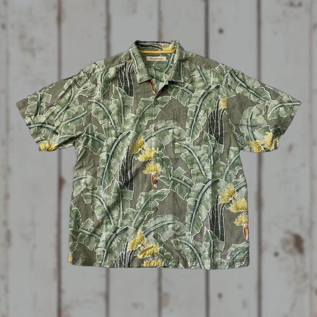 Tommy Bahama Tommy Bahama Silk Floral Palms Print Short Sleeve Camp Shirt Men XL Hawaiian Button-Up Collared Beach Tropical Casual Nautical Relaxed Size US XL / EU 56 / 4 - 1 Thumbnail