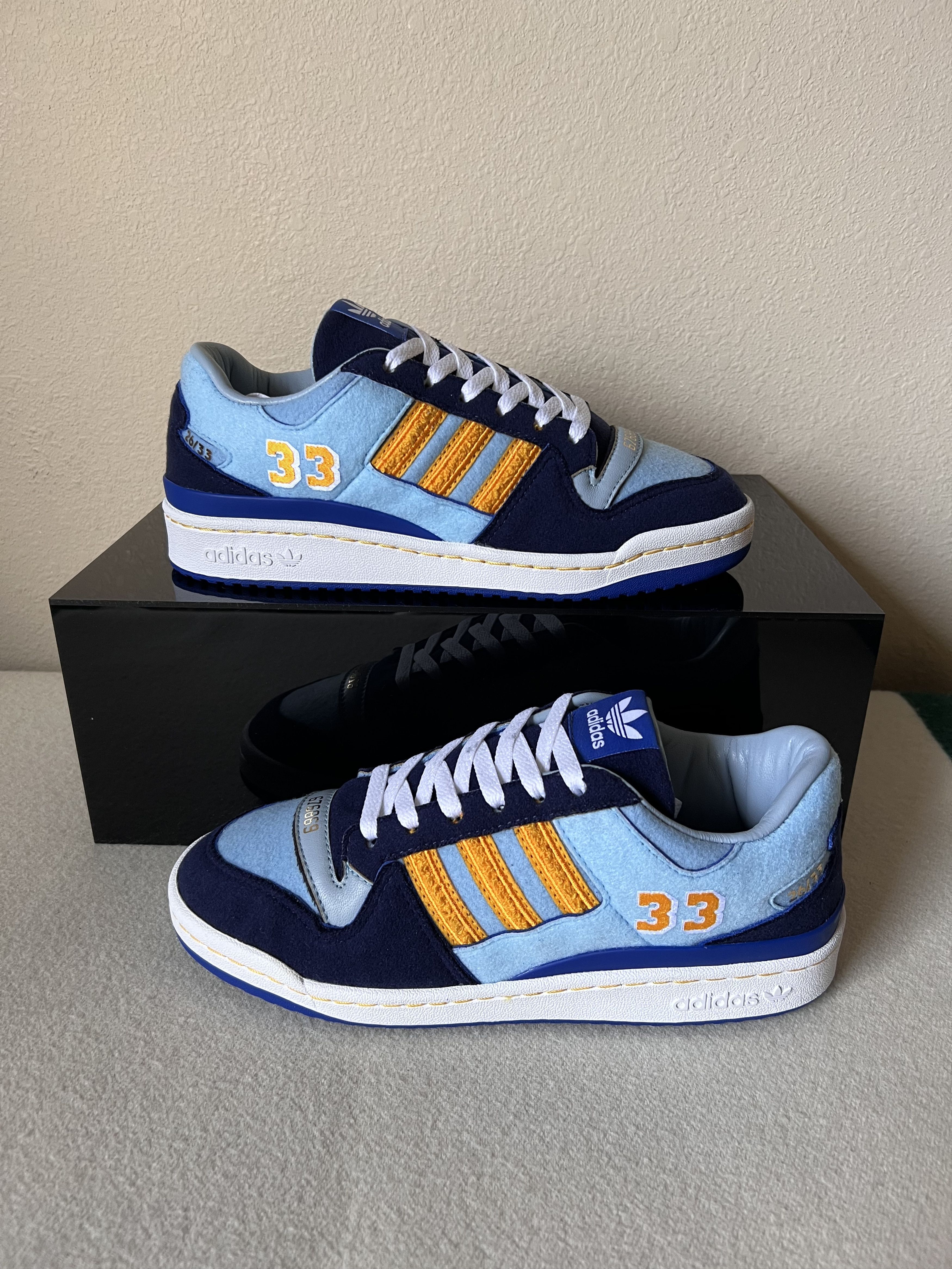 Adidas 26/33 Kareem Abdul-Jabbar Adidas Foruma Low Alpha Size US 9 / EU 42 - 2 Thumbnail
