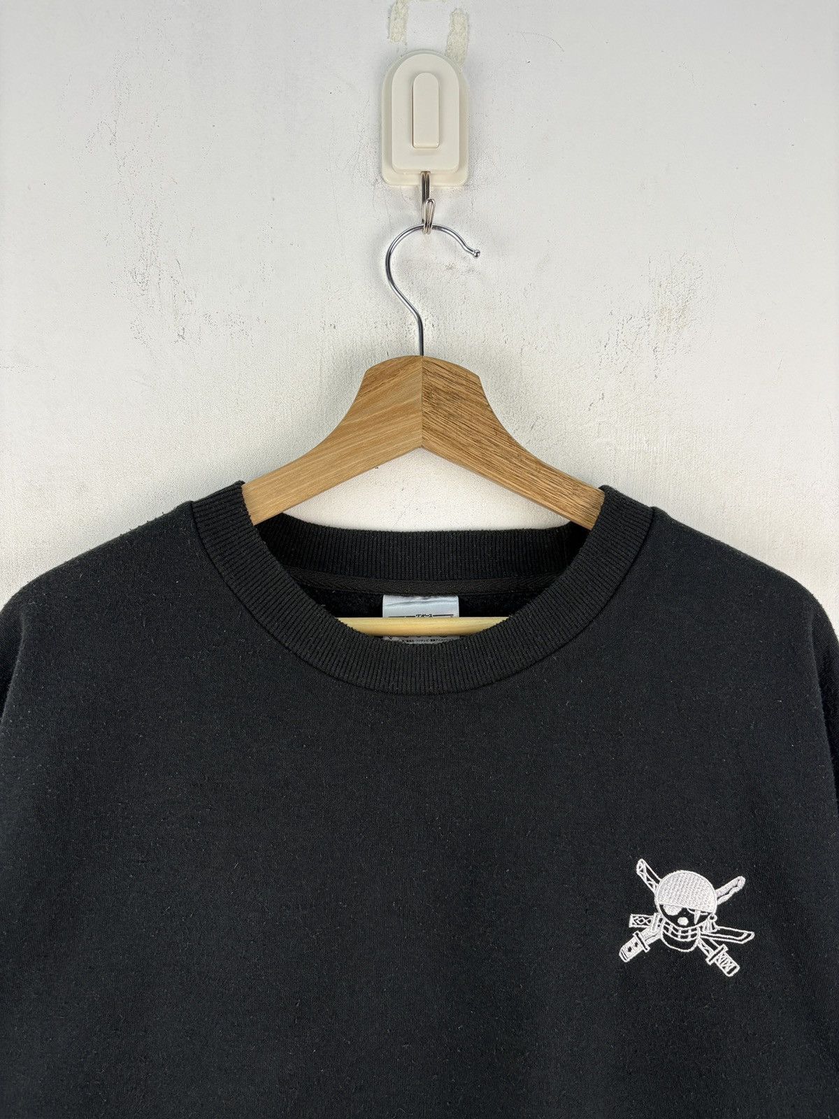 Anime One Piece Roronoa Zoro Limited Wano Country Arc Sweatshirt Size US XL / EU 56 / 4 - 5 Thumbnail