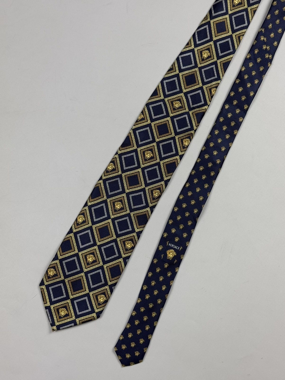 Versace × Vintage Gianni Versace Vintage Medusa Head Silk Patterned Tie Size ONE SIZE - 4 Thumbnail