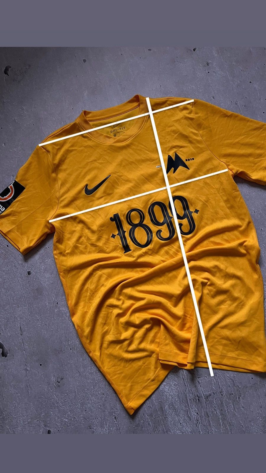 Nike Torquay United 2019-20 Nike t-shirt football jersey sz M #15 Size US M / EU 48-50 / 2 - 12 Thumbnail