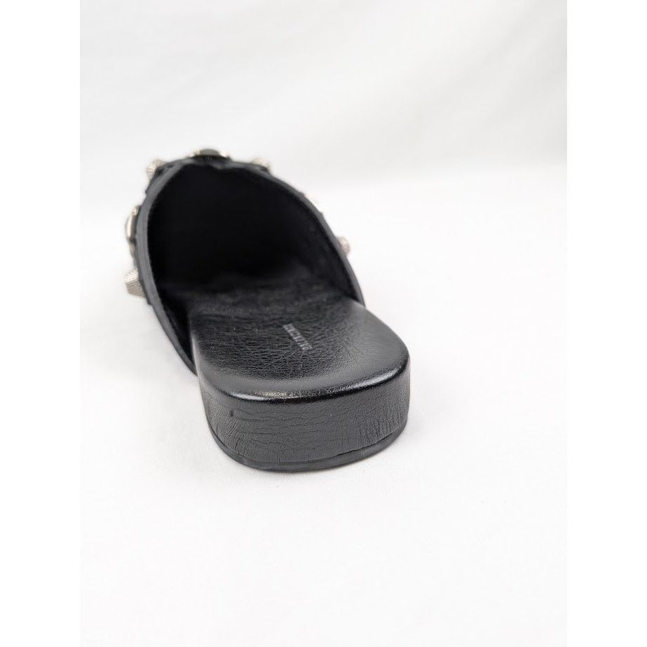 Balenciaga o1rshd1 Cosy Cagole F005 Arena Mules in Black/Aged Silver Size US 7 / EU 40 - 10 Thumbnail