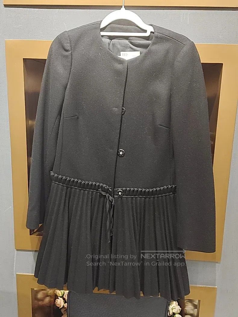 Valentino Valentino Coats Women's clothing Size S / US 4 / IT 40 - 1 Thumbnail