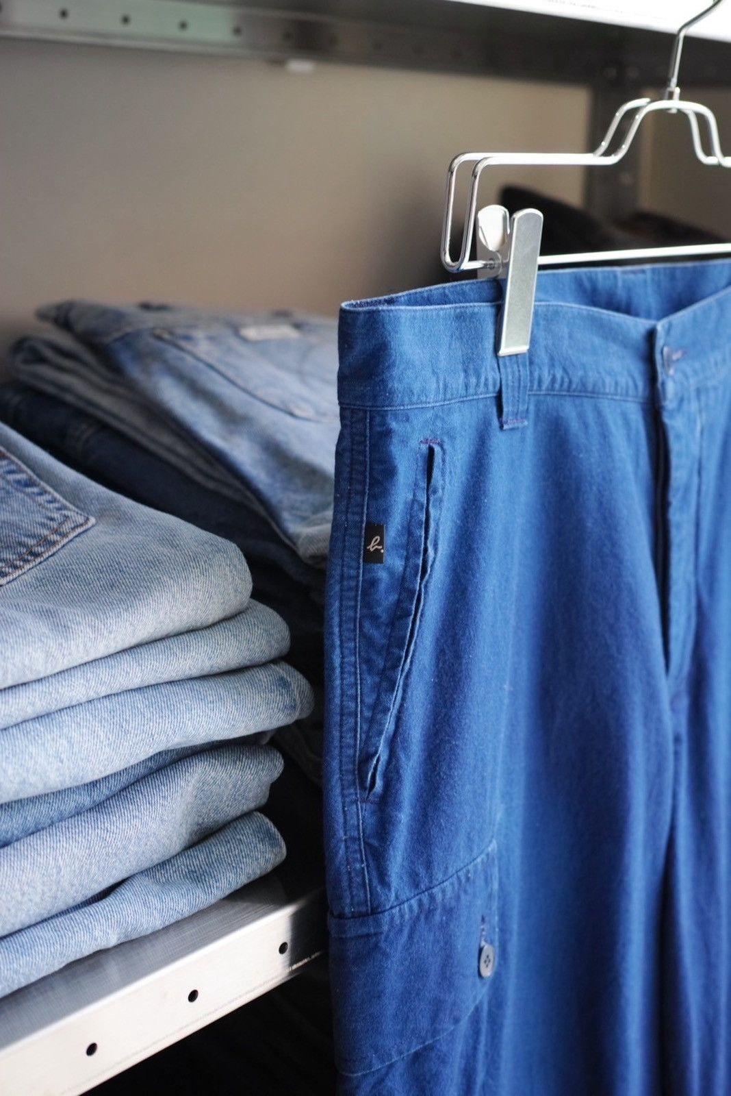 agnes b. agnes b Indigo Dyed Cargo Pants Size US 33 - 5 Thumbnail