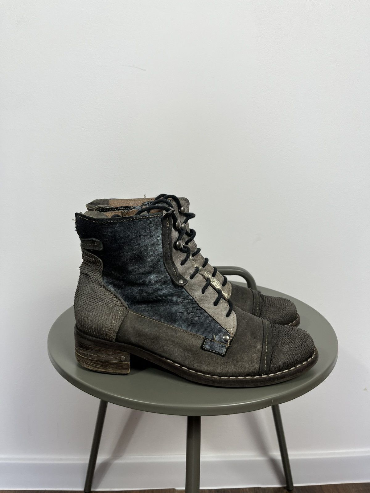 Vintage Avant-Garde Distressed Italian Mixed-Leather Combat Boots 40 Size US 9 / IT 39 - 2 Thumbnail