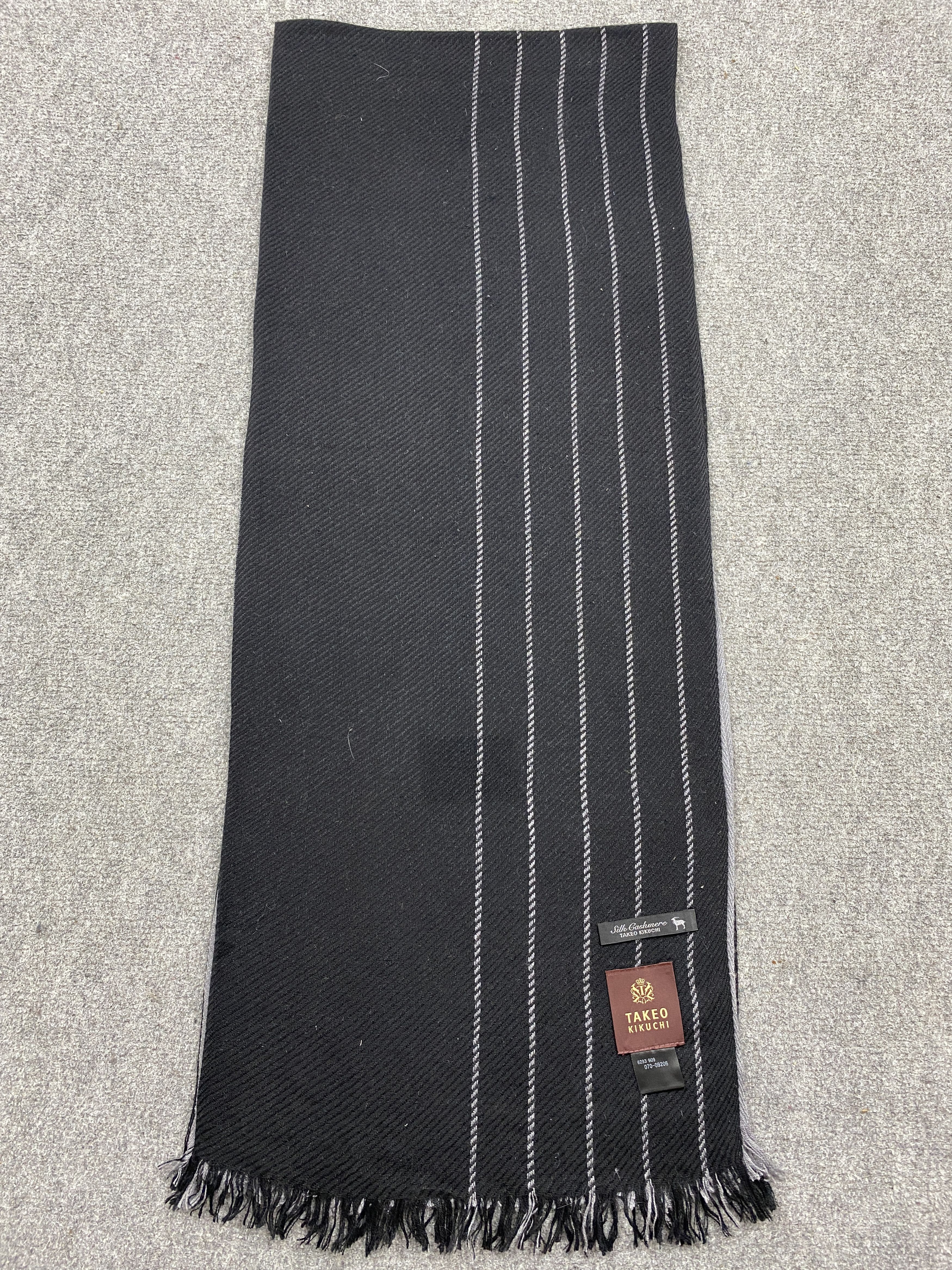 Japanese Brand Takeo Kikuchi Cashmere Scarf / Muffler / Neckwear SC0174 Size ONE SIZE - 2 Thumbnail