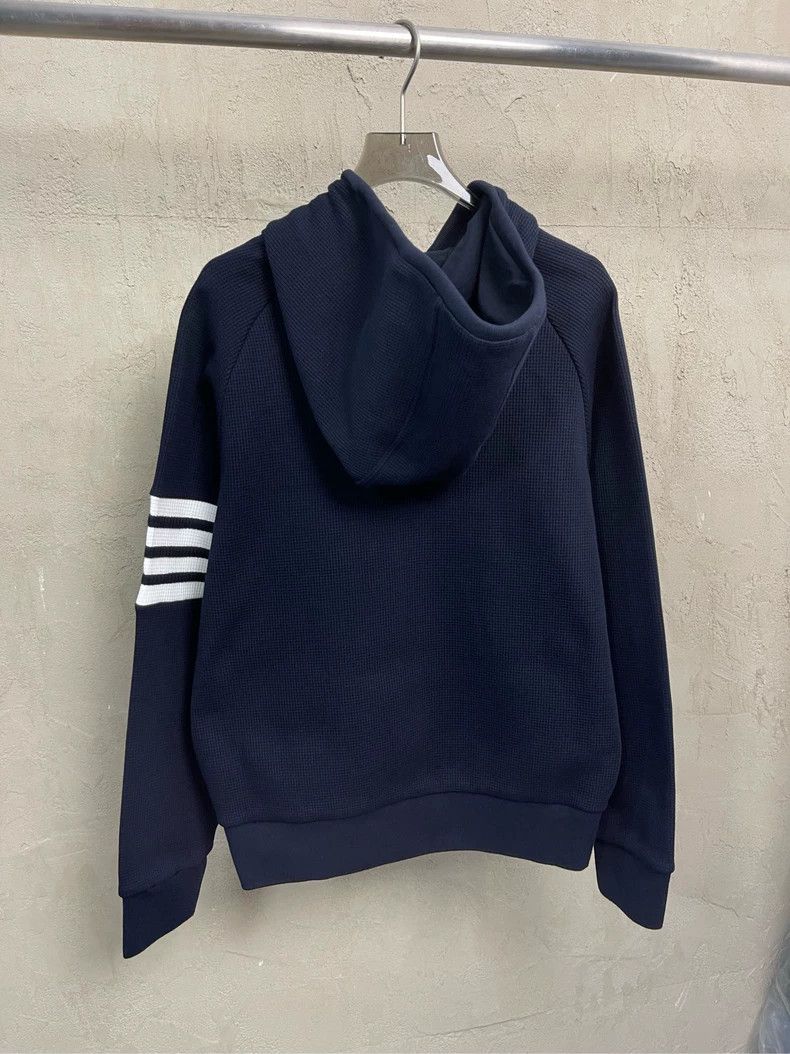 Thom Browne Thom browne Dark blue classic four-striped waffe zipper jac Size US M / EU 48-50 / 2 - 2 Thumbnail