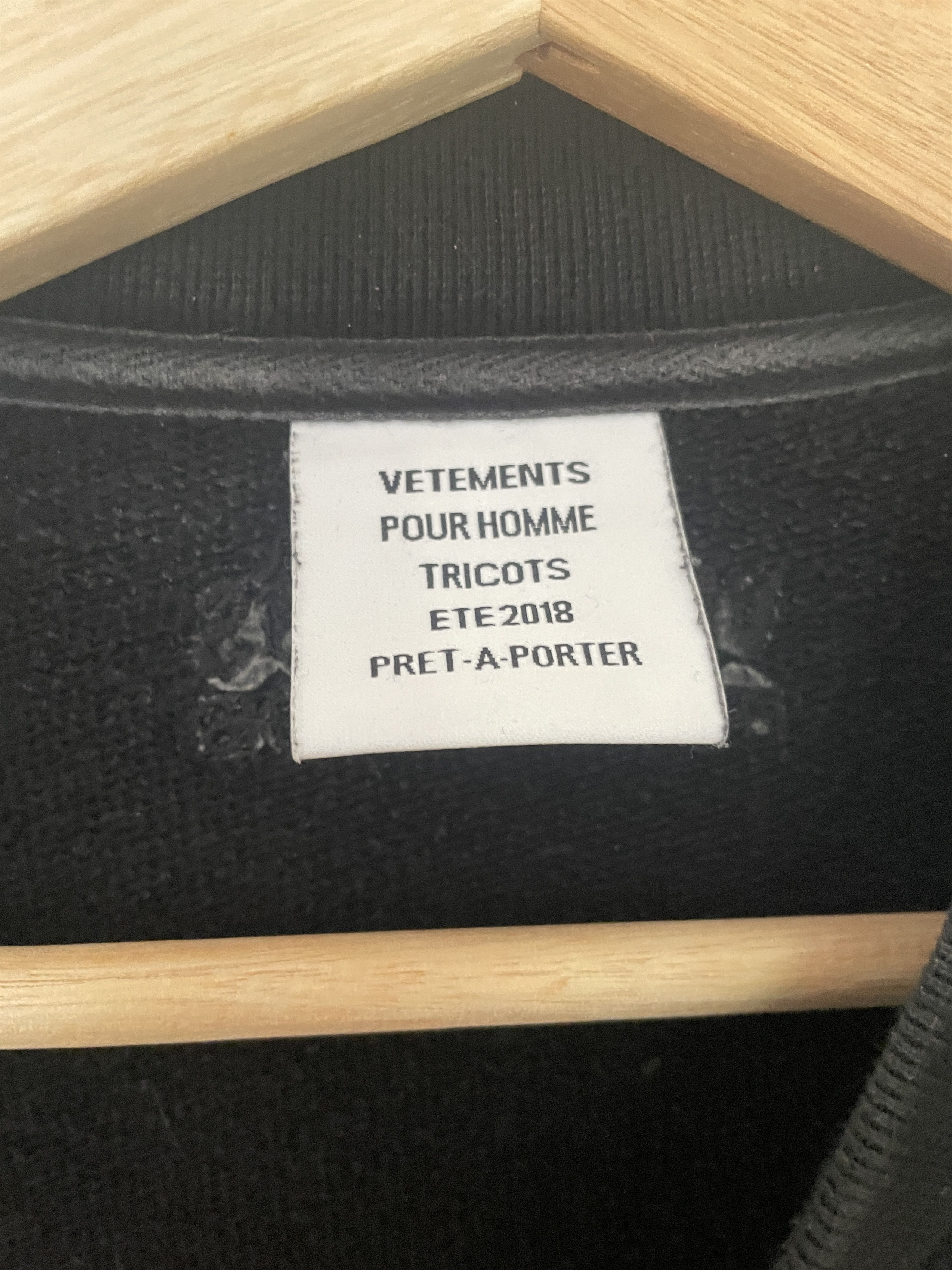 Vetements Vetements - FW18 Zurich Crewneck Sweatshirt M Size US M / EU 48-50 / 2 - 3 Thumbnail