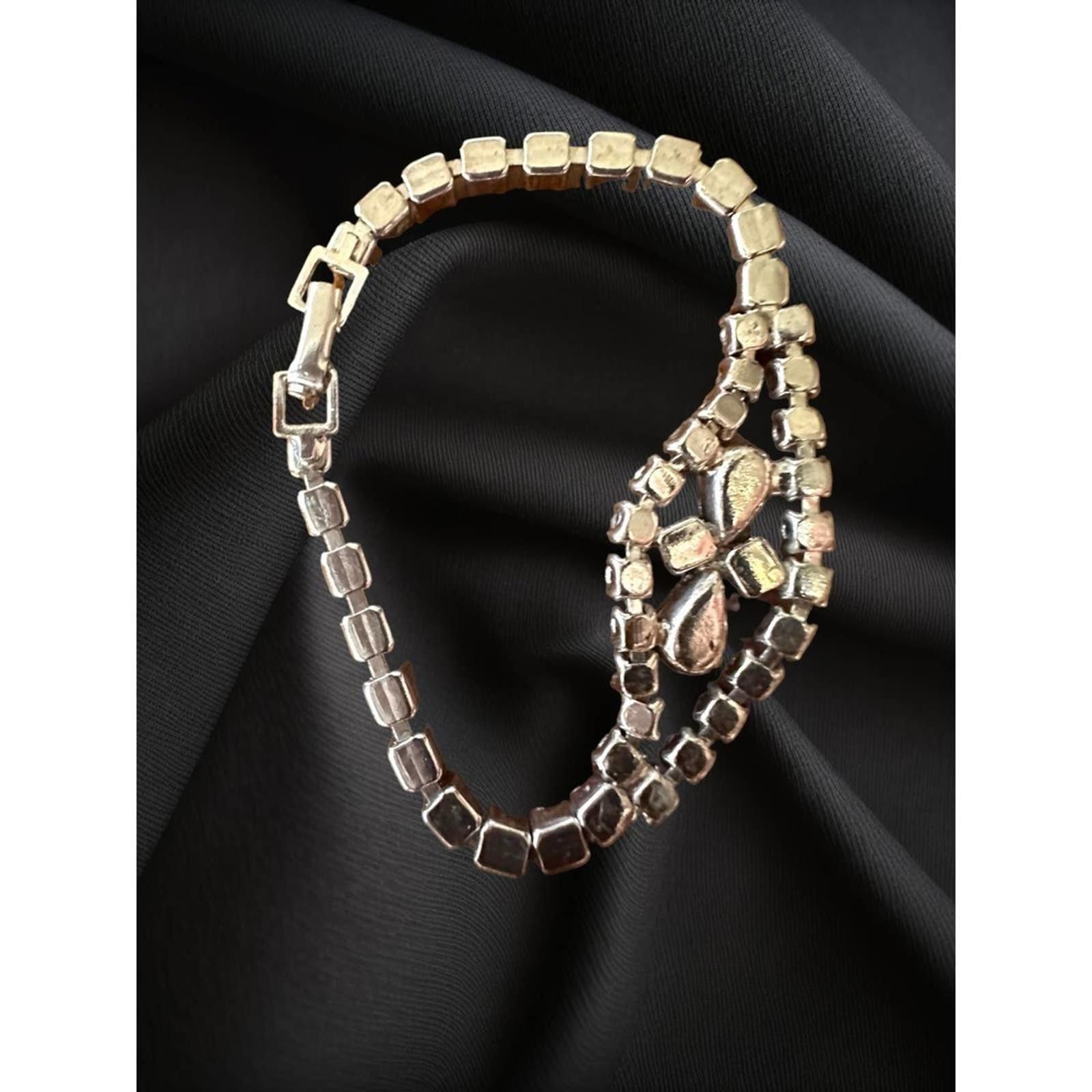 Vintage Vintage Rhinestone Necklace and Bracelet Set Size ONE SIZE - 3 Thumbnail