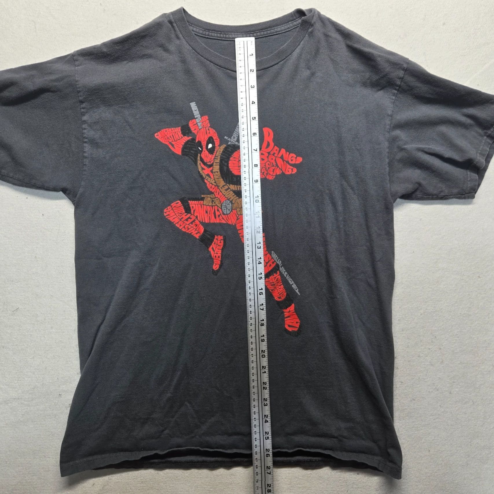 Vintage Marvel Deadpool Shirt Face Gray Graphic Logo Short Sleeve Adult Men's L Large Shirt Mens Gray Marvel Logo Deadpool Graphic 2010s Comic Movie Theme Size US L / EU 52-54 / 3 - 4 Thumbnail