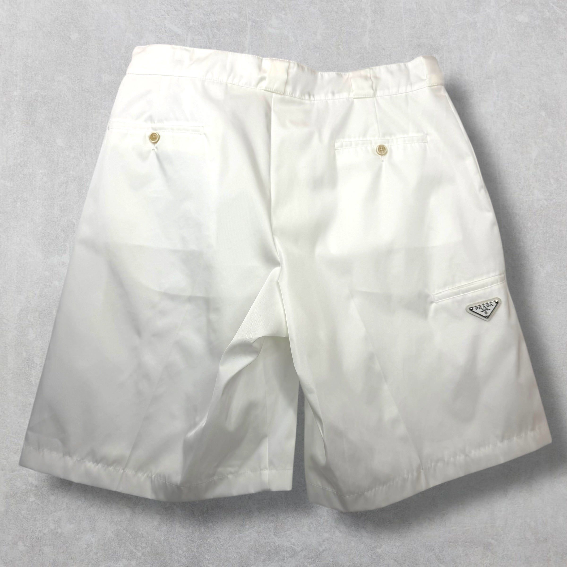 Prada Prada Re-Nylon Bermuda White Shorts 52 (36) Size US 36 / EU 52 - 2 Thumbnail