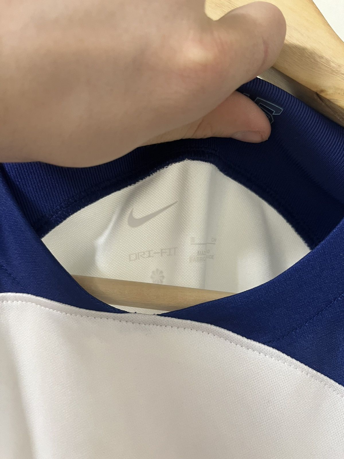 Nike Nike England Home 2023 Blokecore Jersey Size US S / EU 44-46 / 1 - 3 Thumbnail