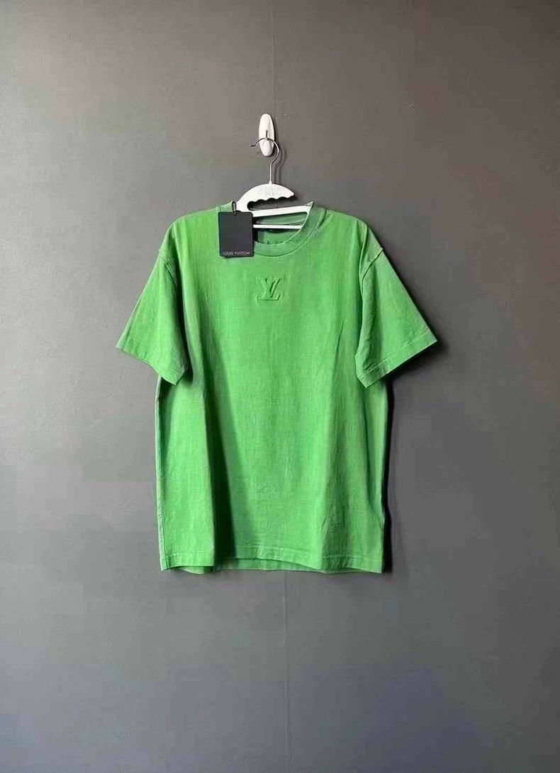 Louis Vuitton Louis Vuitton Green embossed logo short sleeve 2501-Nextarr Size US M / EU 48-50 / 2 - 1 Thumbnail